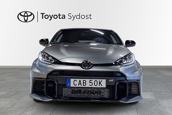 Toyota Yaris 2 of 21