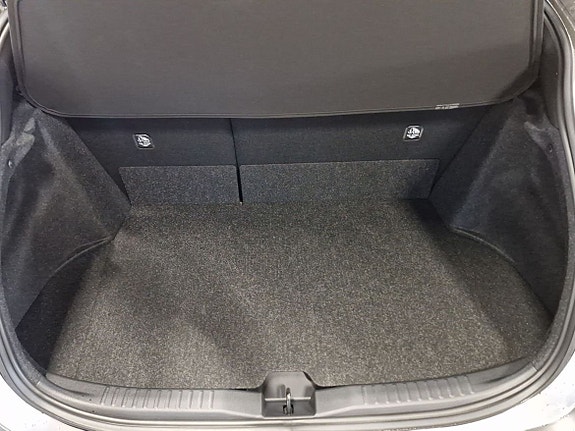 Toyota Yaris 14 of 21