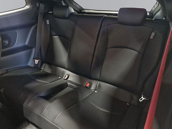 Toyota Yaris 12 of 21