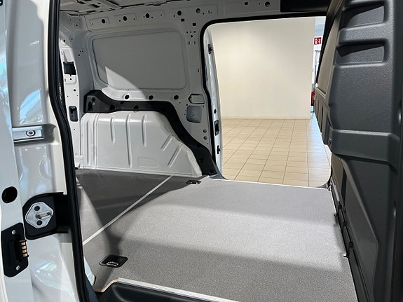 Volkswagen Caddy Maxi 10 of 14