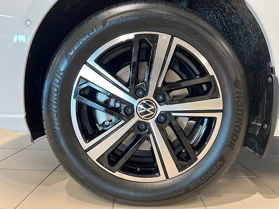 Volkswagen Caddy Maxi 8 of 14
