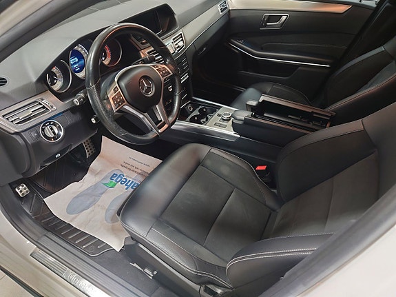 Mercedes-Benz E220 9 of 11