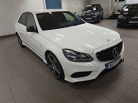 Mercedes-Benz E220 8 of 11