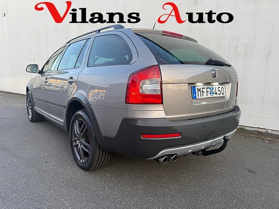 Skoda Octavia Scout 5 of 5