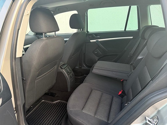 Skoda Octavia Scout 11 of 12