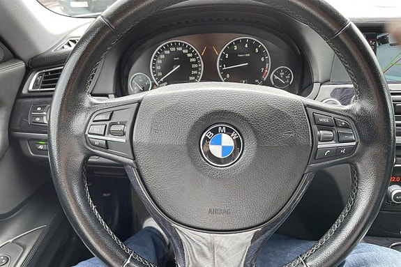 BMW 7-Serie 13 of 19