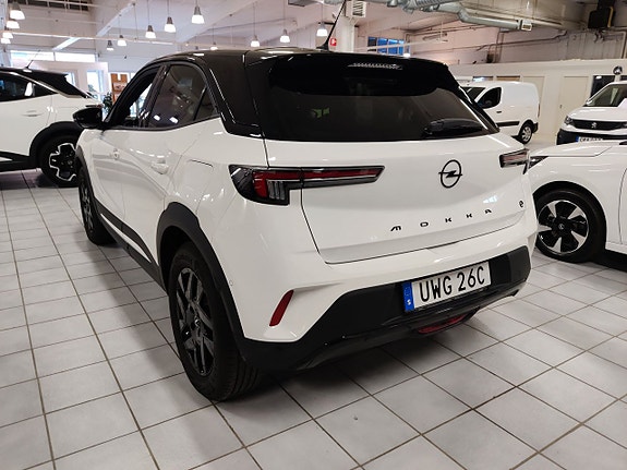 Opel Mokka-e 3 of 5