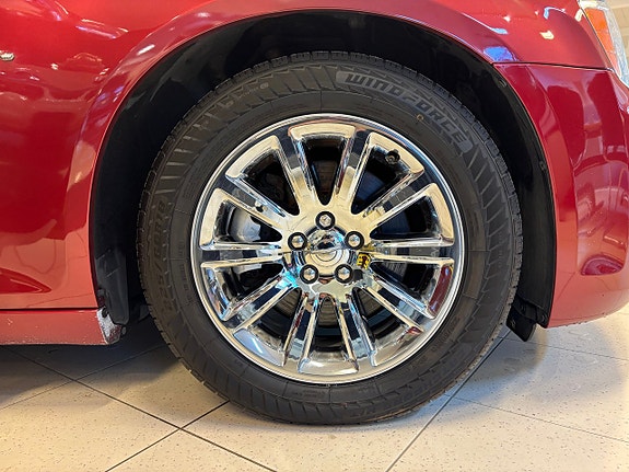 Chrysler 300C 28 of 29