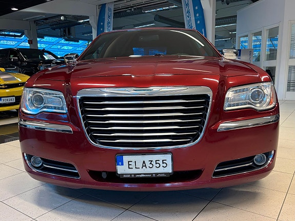 Chrysler 300C 26 of 29
