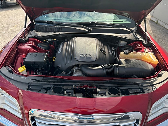 Chrysler 300C 29 of 29