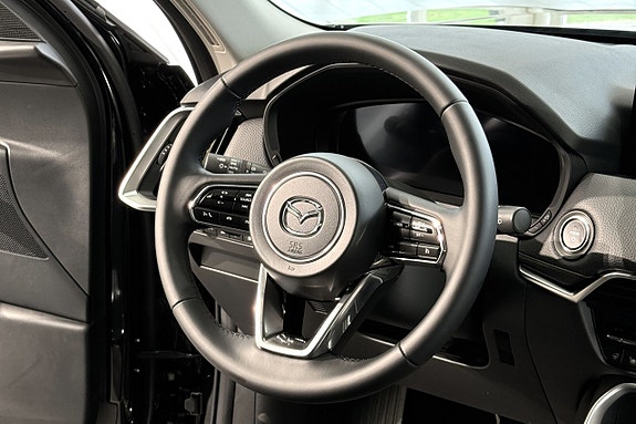 Mazda CX-60 8 of 11