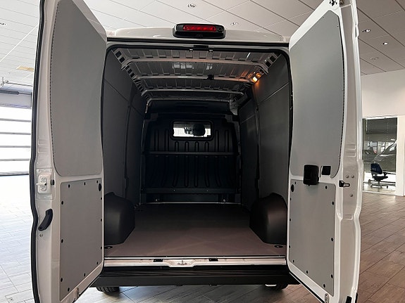 Peugeot Boxer 15 of 18