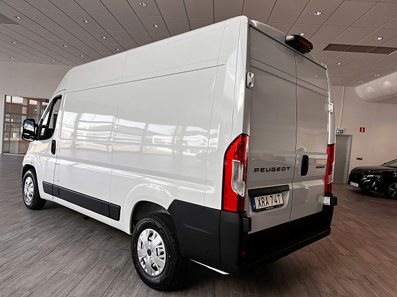 Peugeot Boxer 11 of 18