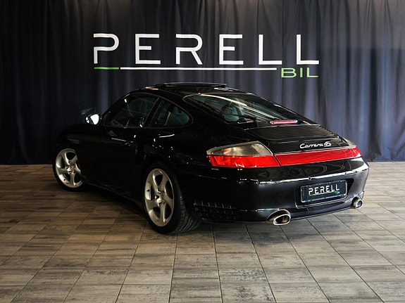 Porsche 911 3 of 5