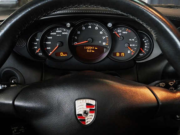 Porsche 911 10 of 19