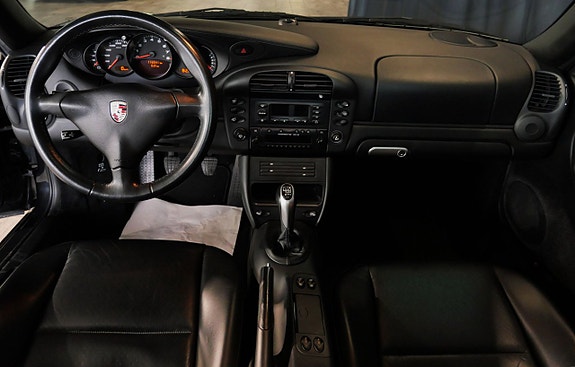 Porsche 911 9 of 19