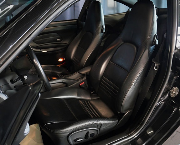 Porsche 911 8 of 19