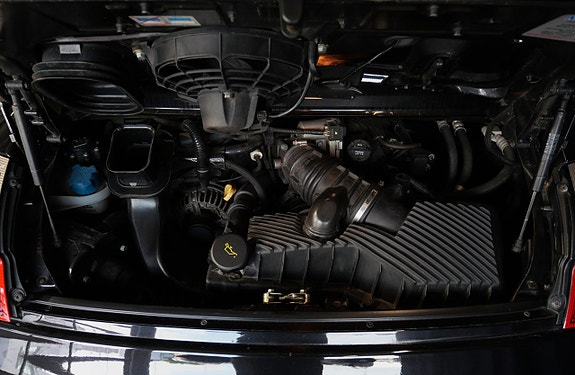 Porsche 911 16 of 19