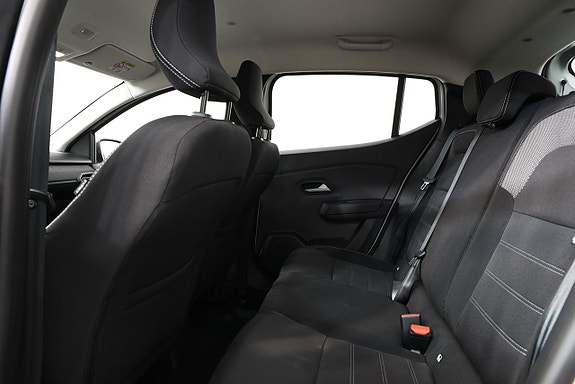 Dacia Sandero 9 of 29