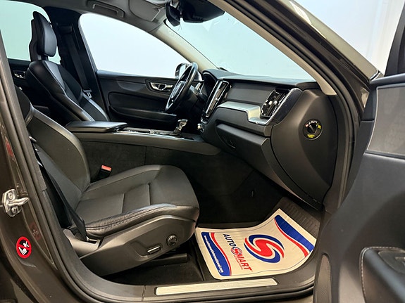 Volvo XC60 6 of 21