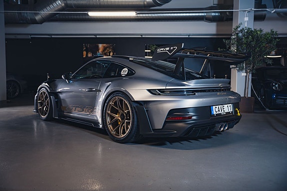 Porsche 911 3 of 5