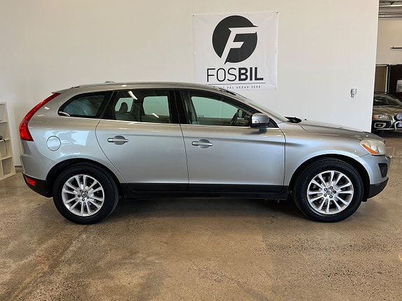 Volvo XC60 3 of 21