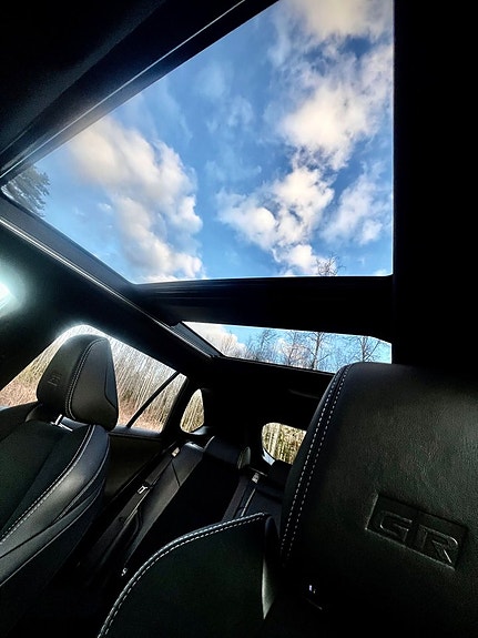 Toyota RAV4 16 of 17