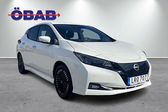 Nissan Leaf 3 of 12
