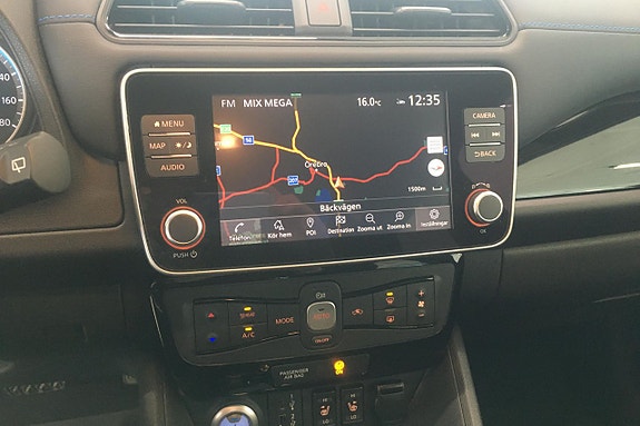 Nissan Leaf 10 of 12
