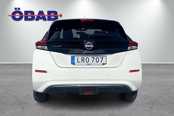 Nissan Leaf 5 of 12