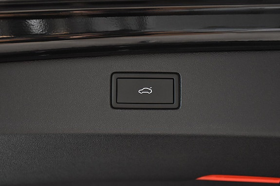Volkswagen Tiguan 27 of 27