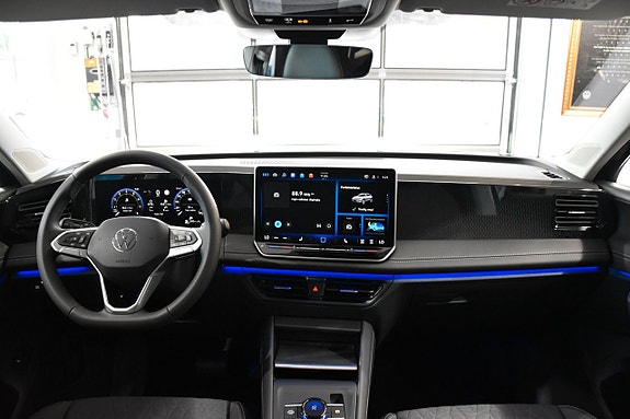 Volkswagen Tiguan 10 of 27