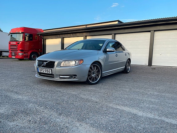 Volvo S80