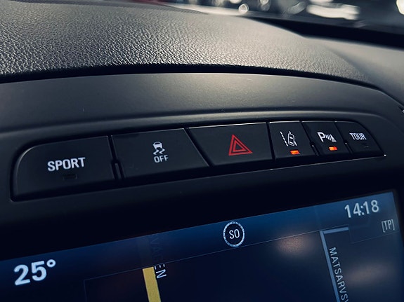 Opel Insignia 21 of 26