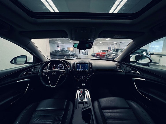 Opel Insignia 11 of 26