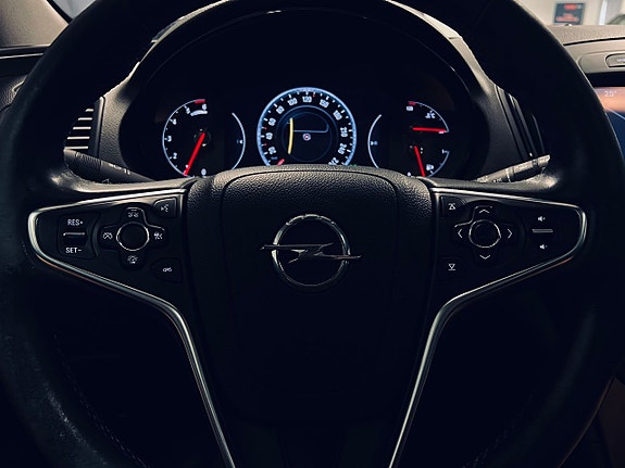 Opel Insignia 18 of 26