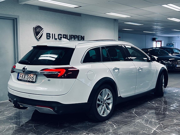 Opel Insignia 4 of 5