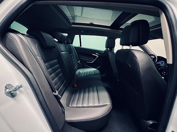 Opel Insignia 15 of 26
