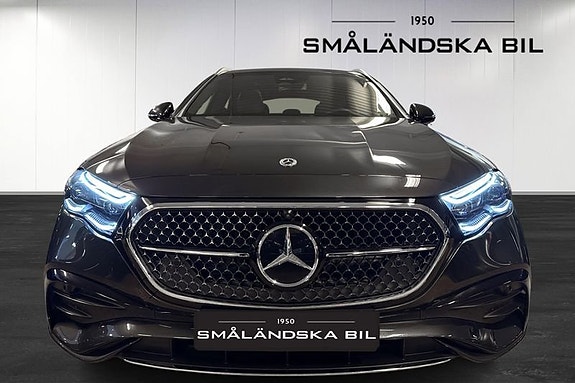 Mercedes-Benz E300 2 of 16