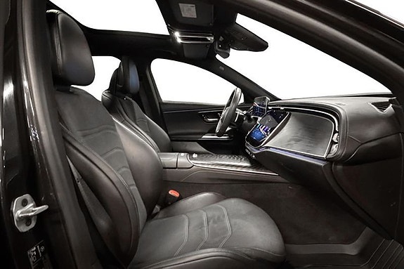 Mercedes-Benz E300 12 of 16