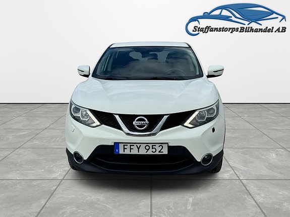 Nissan Qashqai 2 of 5