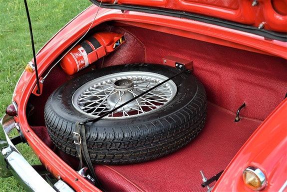 Austin Healey 100 18 of 30