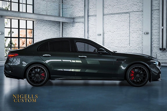 Mercedes-Benz C63 6 of 11