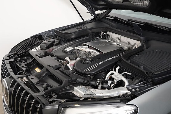 Mercedes-Benz GLC63 20 of 24