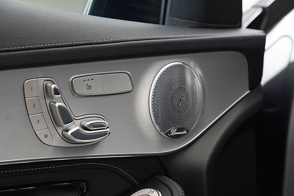 Mercedes-Benz GLC63 17 of 24