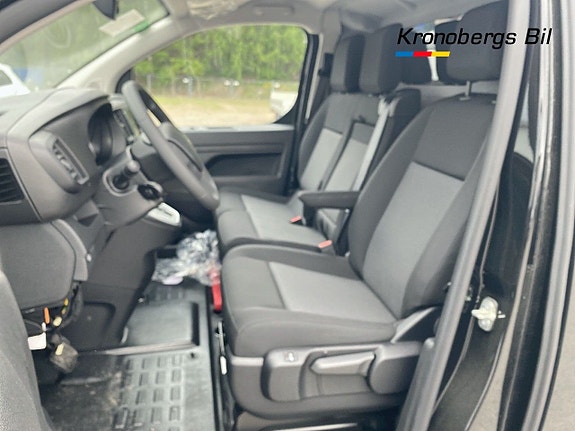 Peugeot e-Expert 8 of 9