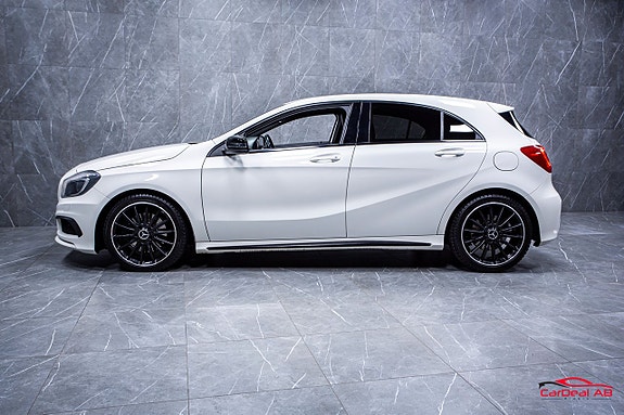 Mercedes-Benz A220 4 of 5