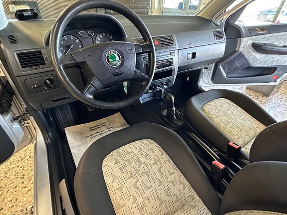 Skoda Fabia 9 of 21