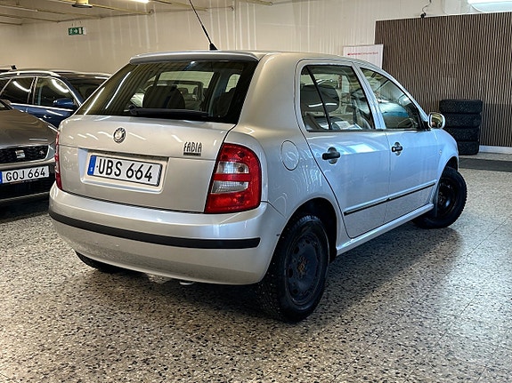 Skoda Fabia 4 of 21