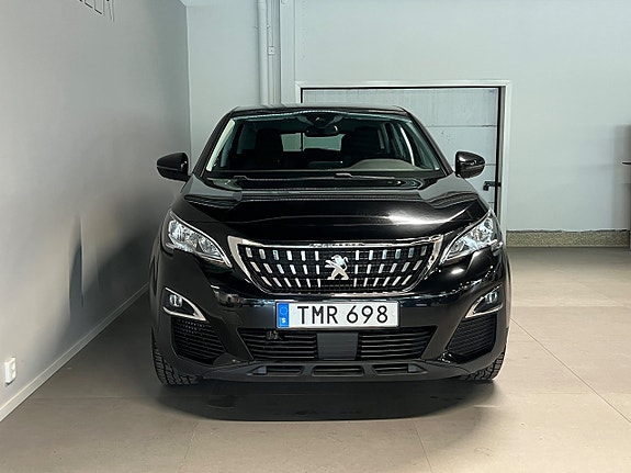 Peugeot 3008 2 of 5